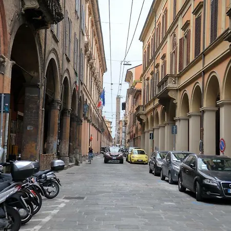 Andrea Luxury Strada Maggiore Studio 1 *