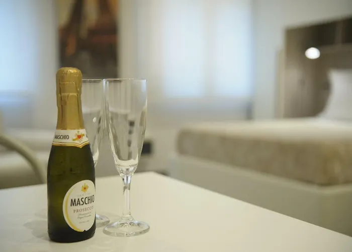 Andrea Luxury Strada Maggiore Studio 1 شقة بولونيا