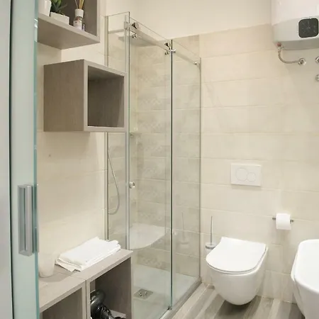 Appartamento Andrea Luxury Strada Maggiore Studio 1 *